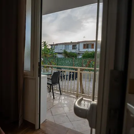 فندق مبيت وإفطار Achibea 4*