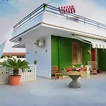 Achibea Bed & Breakfast 4*