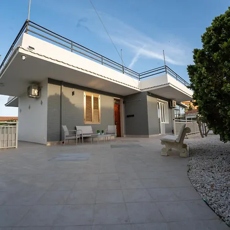 Bed & Breakfast Achibea 4*