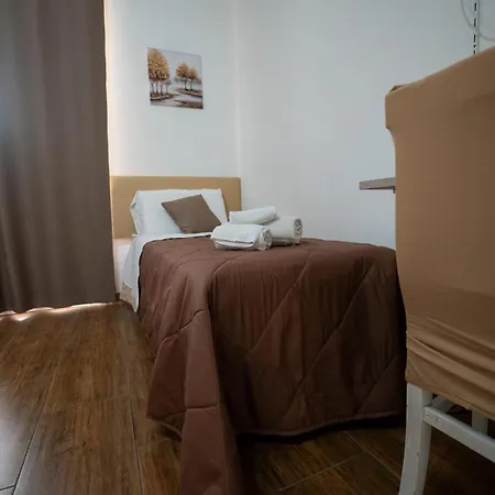 Achibea Bed & Breakfast 4*