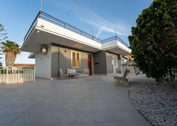 Bed and breakfast Achibea 4*