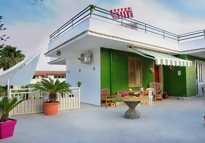 Achibea Bed and breakfast 4*